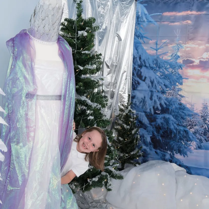 TTS Snow Effect Display Blankets W90cm x 2.4m 3pk Clearance